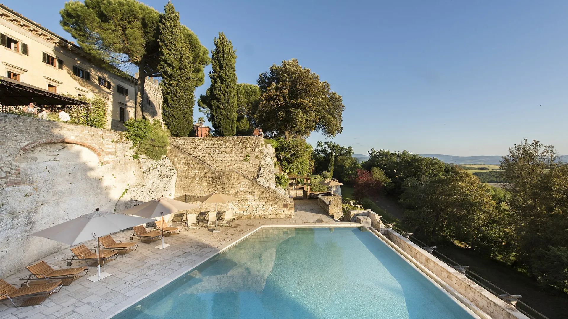 Borgo Pignano Hotel Volterra 3*,  Italy
